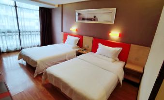 7days Premium Guilin Two Rivers and Four Lakes Central Square