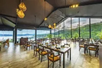 Fox Kandy by Fox Resorts - Luxury in the Mist
