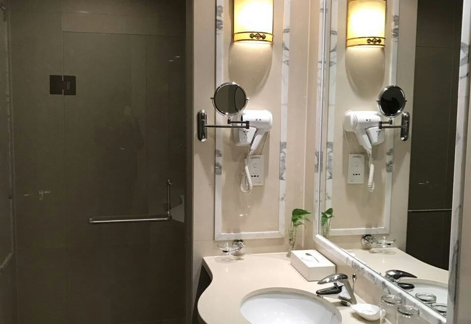 商务套房（一室一厅）