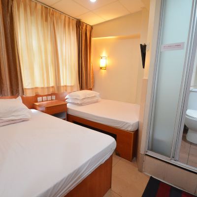 標準四人房 香港偉溢商務賓館優惠