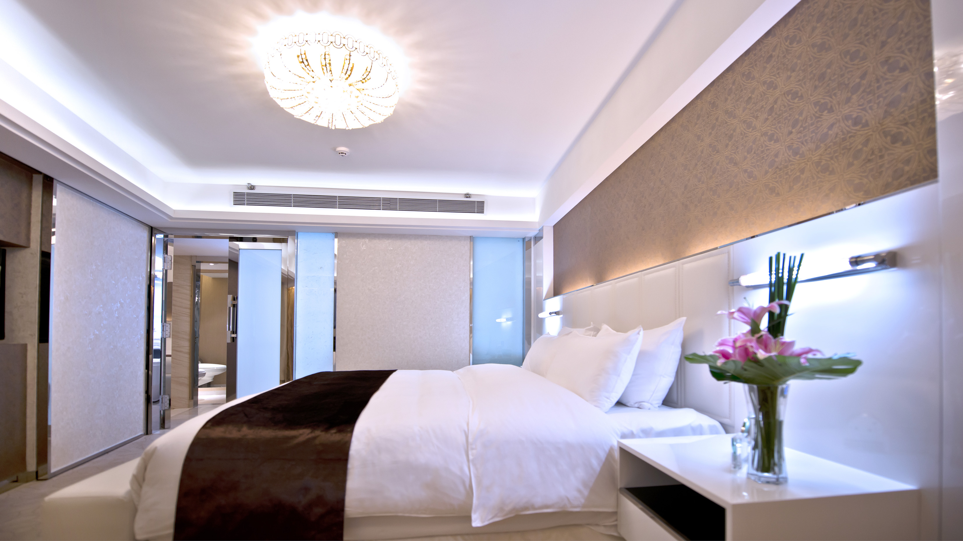 Central Hotel Nanjing Deluxe Suite