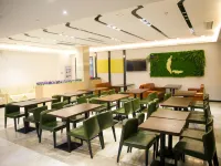 Lavande Hotel (Dongping Sports Conference and Exhibition Center Baifoshan) Hotel a Dongping