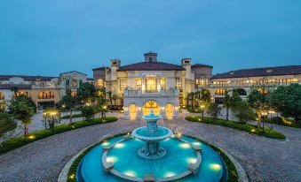 Wyndham Grand Plaza Royale Lake Crouching Dragon Resort Nanjing