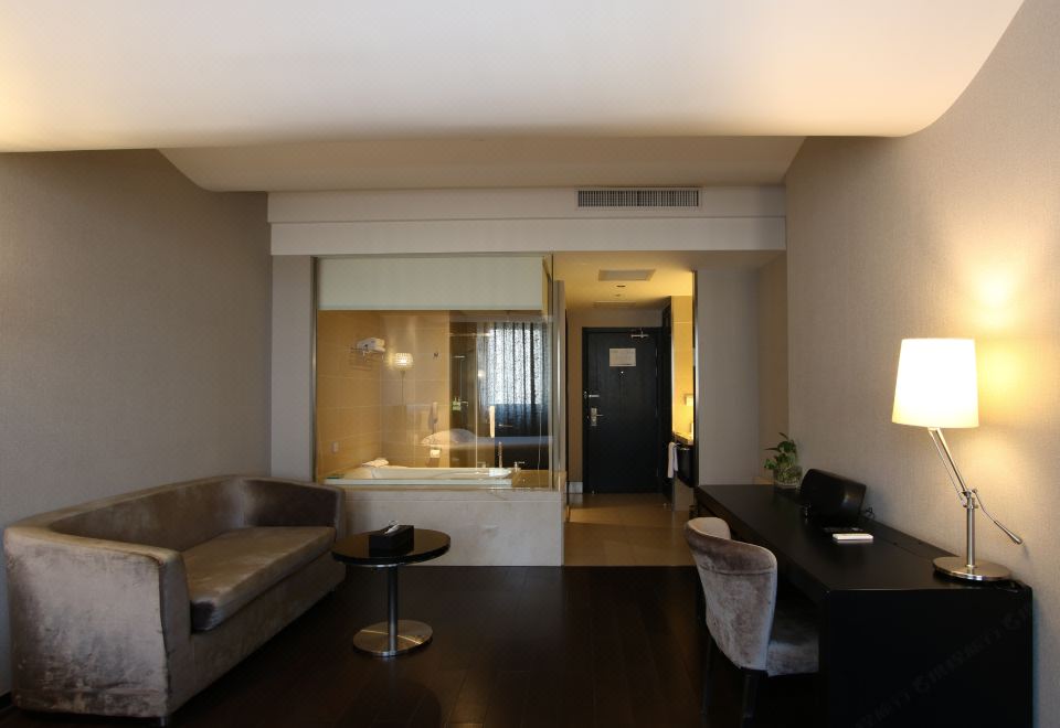 榻榻米大床房（小冰箱+保險柜+日式美學）