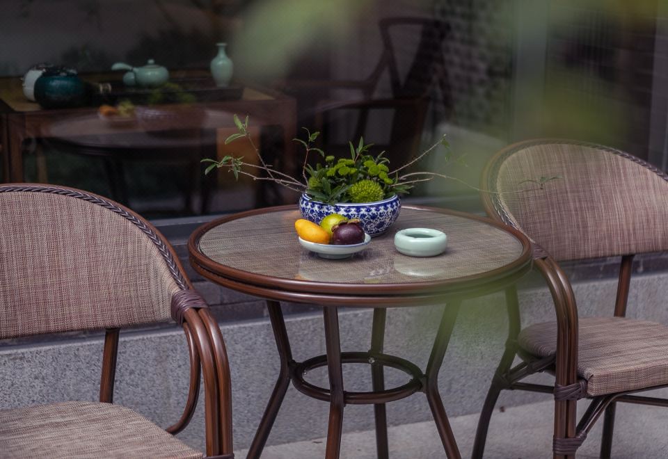 庭院大床房（寶格麗洗護+獨立浴缸）