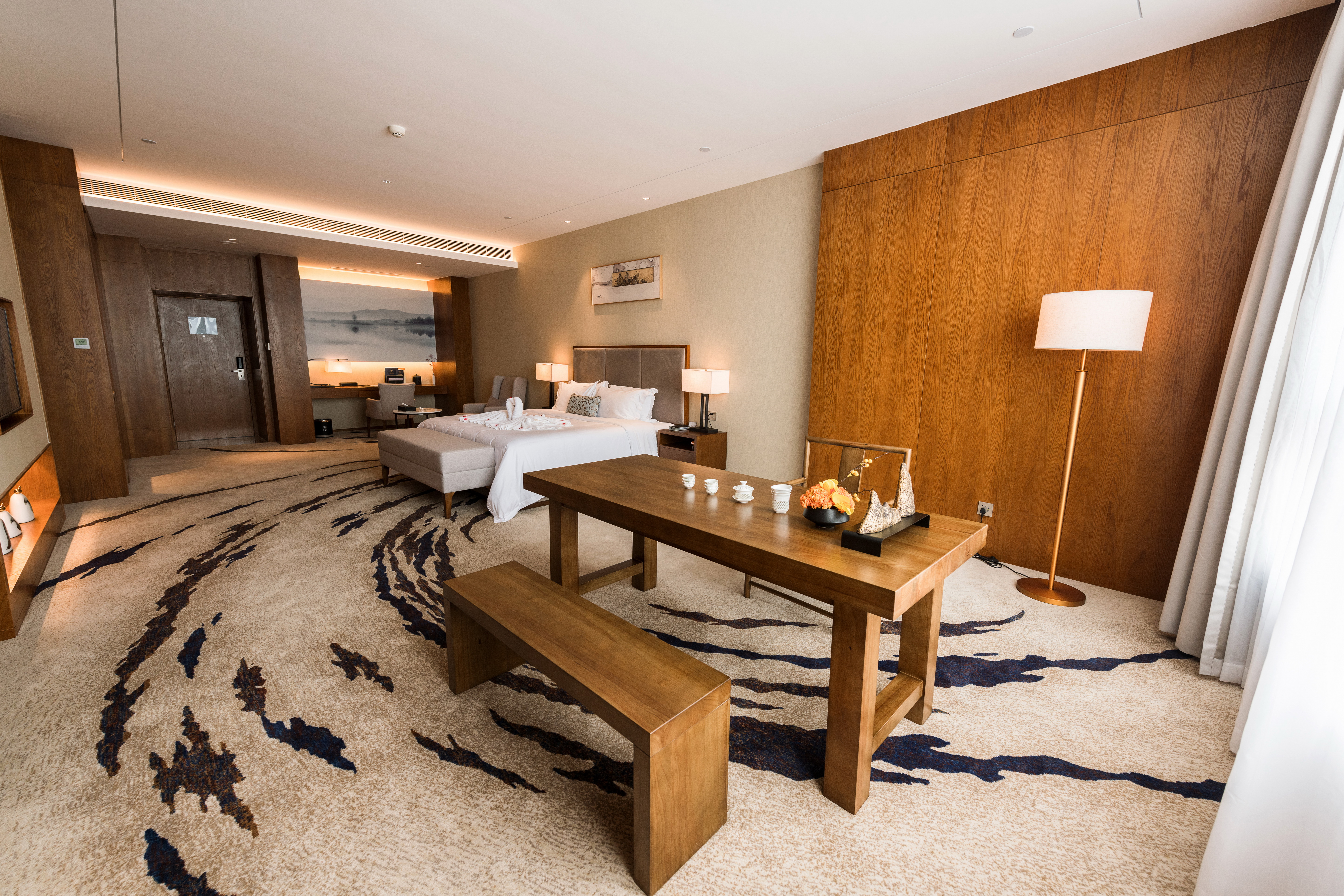 江语尊享大床房