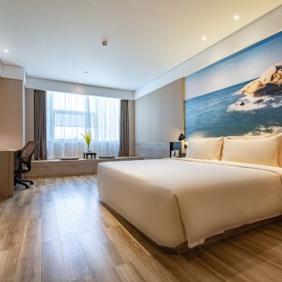 行政大床房（裸棉床品+迷你冰箱+乾濕分離） 珠海香洲奧園廣場亞朵酒店優惠