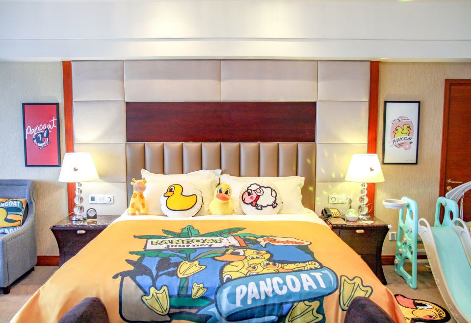 小黃鴨主題大床房