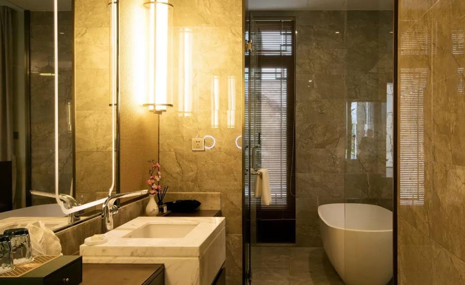 景观温泉双床房