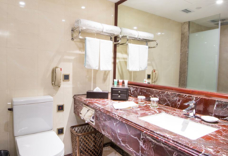 Pine City Hotel ShanghaiSuperior Twin Room