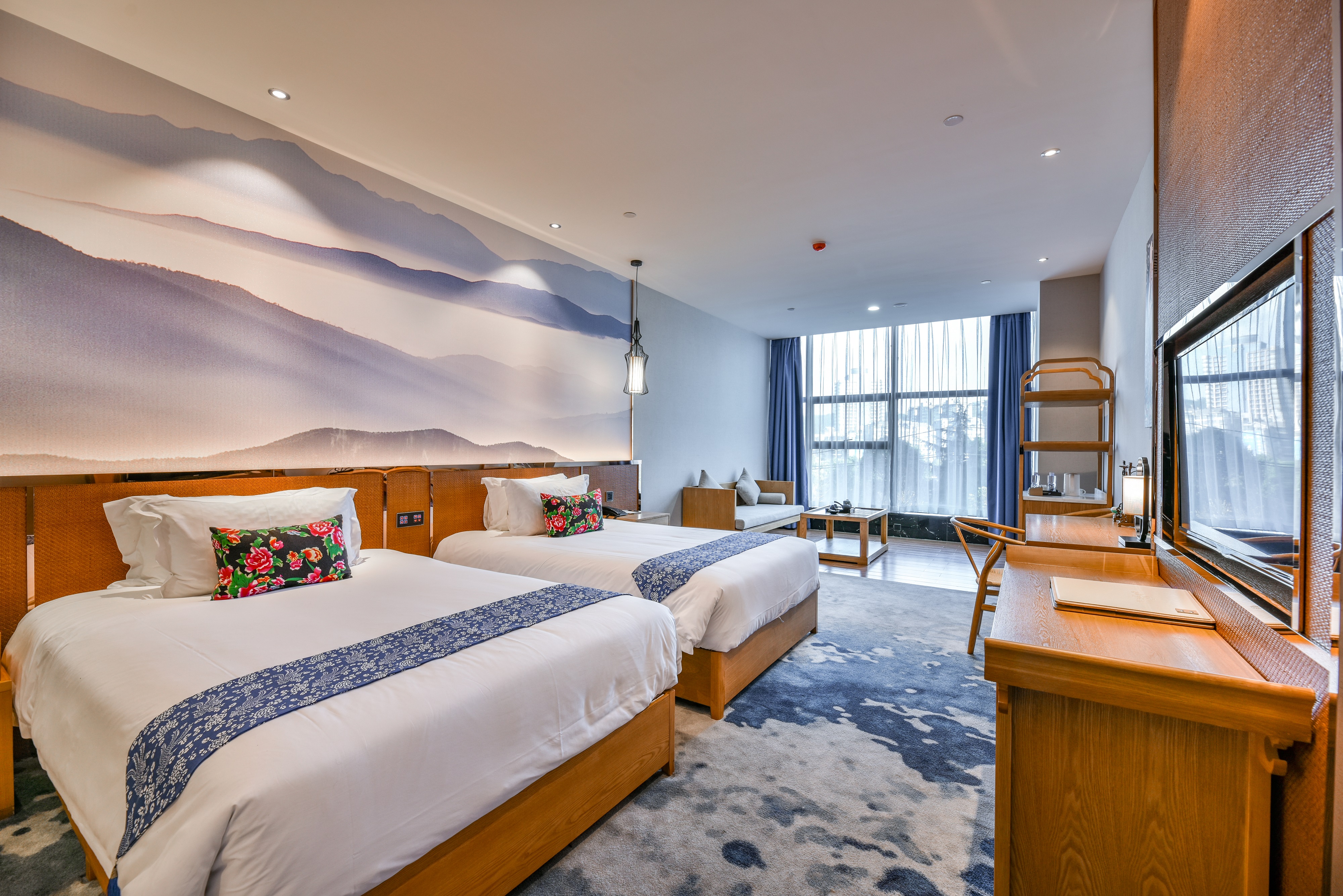 奢雅双床房-恒温热水-中央空调-全景落地窗