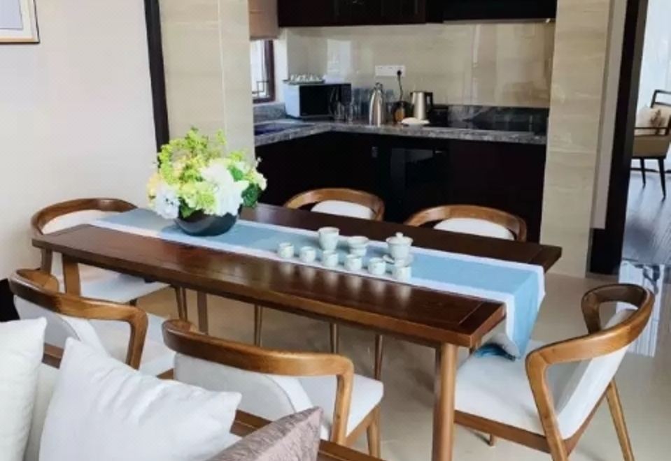 观景四居庭院房