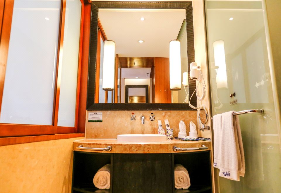 天王星园景双床房