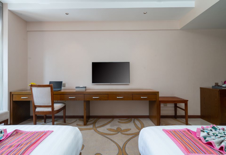 Highest Joint Hotels & Resort (Kunming Derun Center) Cozy Room (2 Beds)