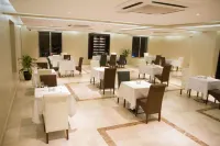滿月酒店