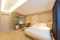 Reborn Suwon Silkroad Hotel