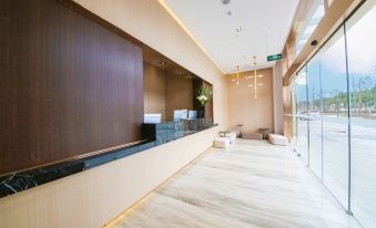 Shanghai Bailu All Suites Hotel (Zhoudeng Highway Kangxin Highway Branch)