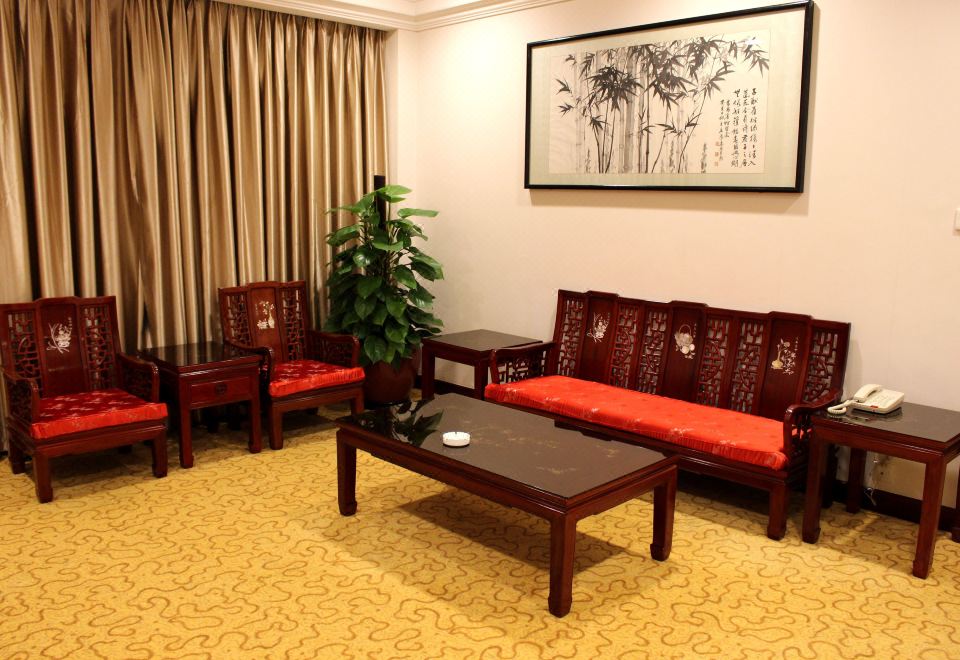 聯誼樓豪華套房