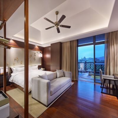 半山湯谷豪華療愈泡池大床房（私家泡池-獨立陽台） 佛山美的鷺湖嶺南花園酒店優惠