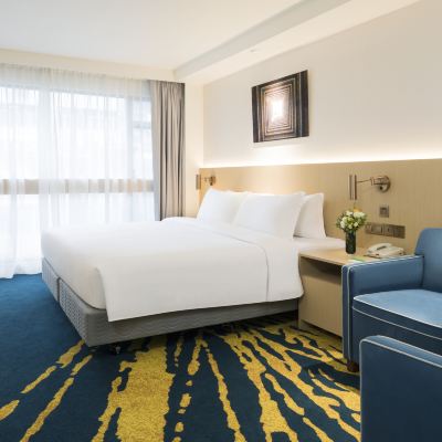 豪華房 大床 中層 香港金域假日酒店優惠