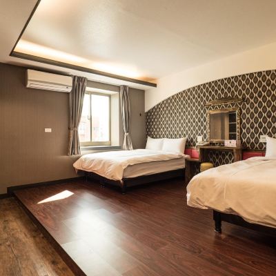 Business Double Room Bicycle Inn 2 Promo Code