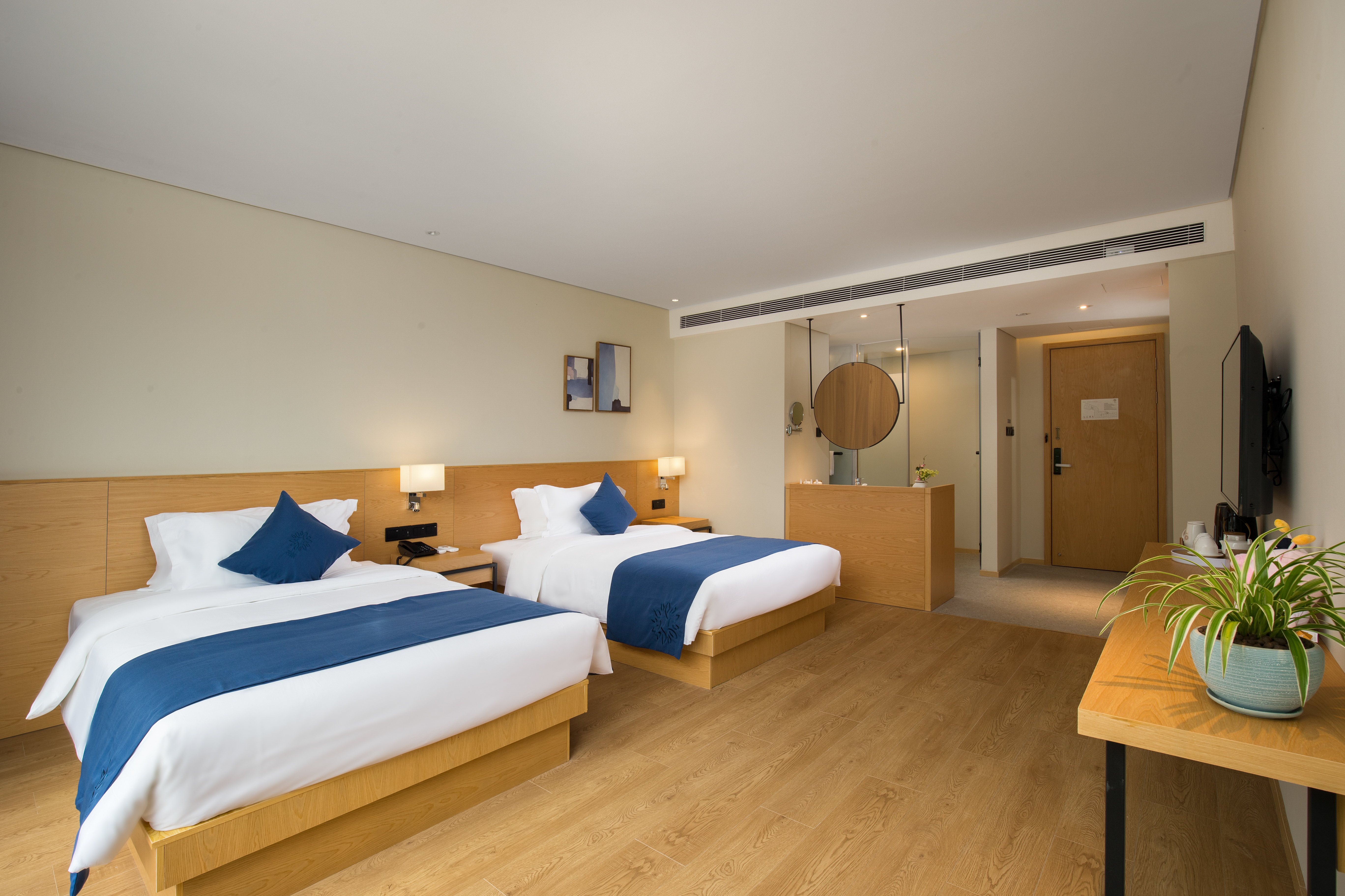 Floral Hotel · Memorize Scene Yangshuo West Street hotel山景双床房『电视可投屏』