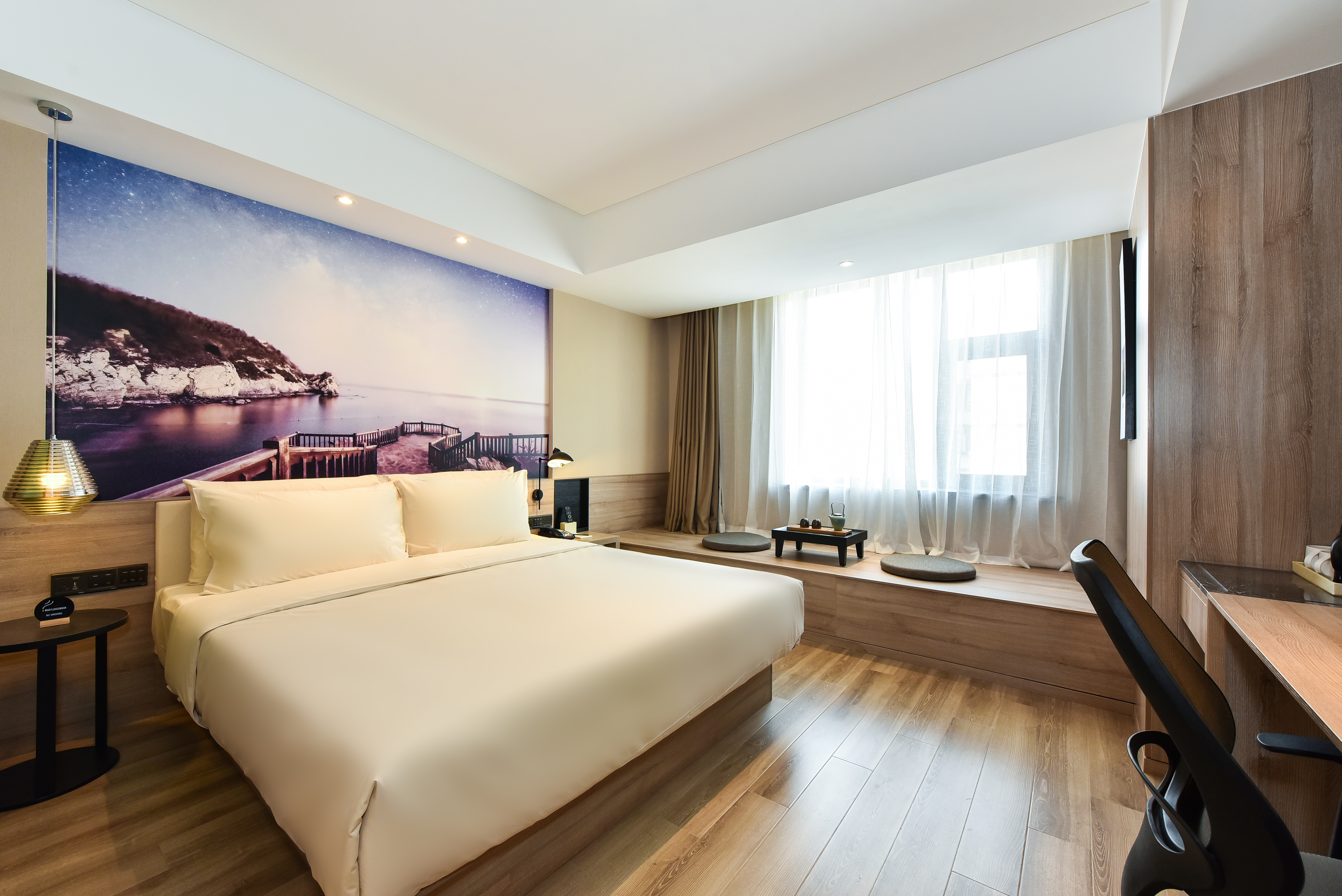 行政大床房（榻榻米+茶台+手机投屏）