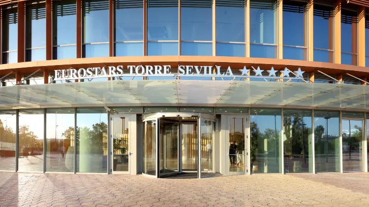 ユーロスターズ トーレ セヴィリア 外観