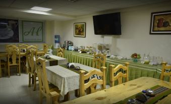 Almudena Apart Hotel - Housity
