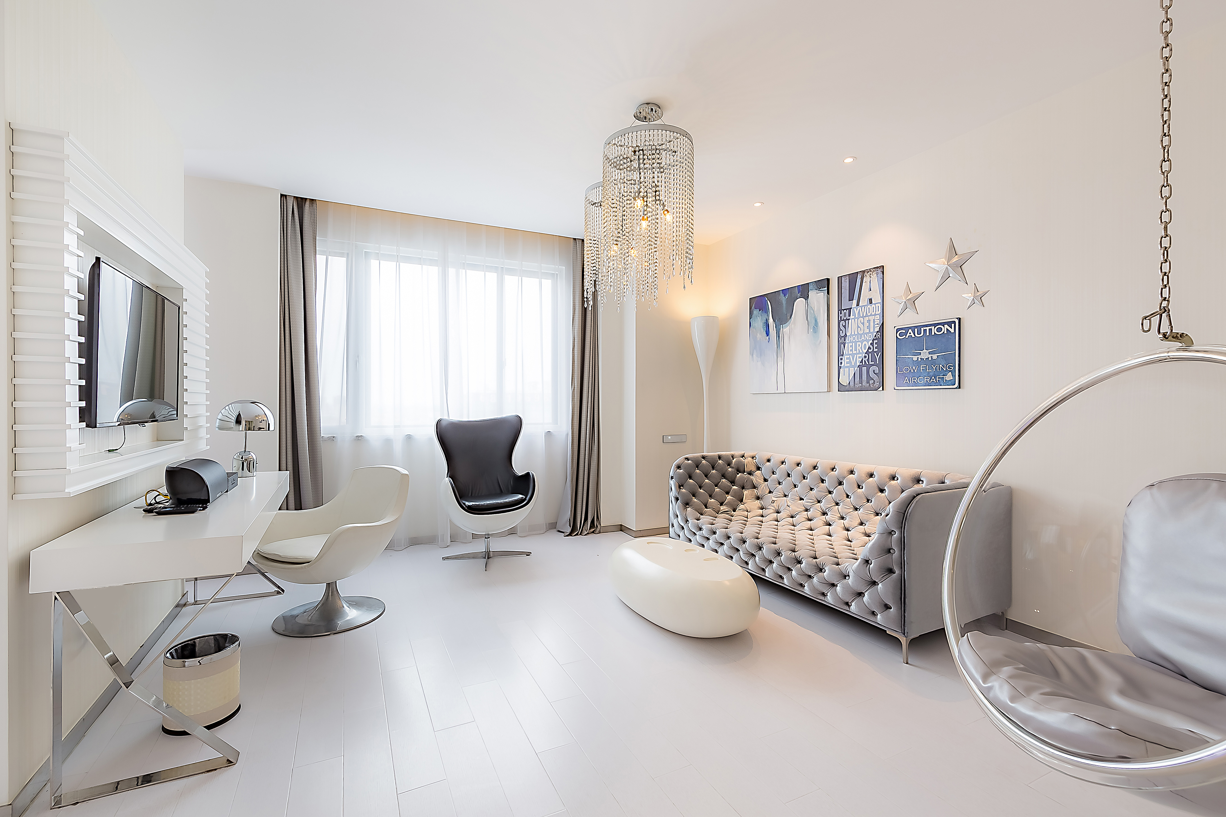 盗梦太空（电视投屏+小冰箱）