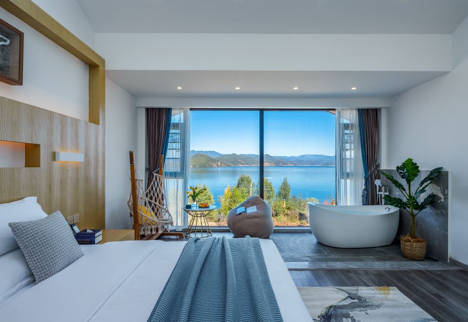Guanxingkong Lake-View Double Bed Room