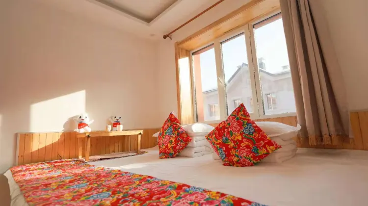 LIANGXUE Room
