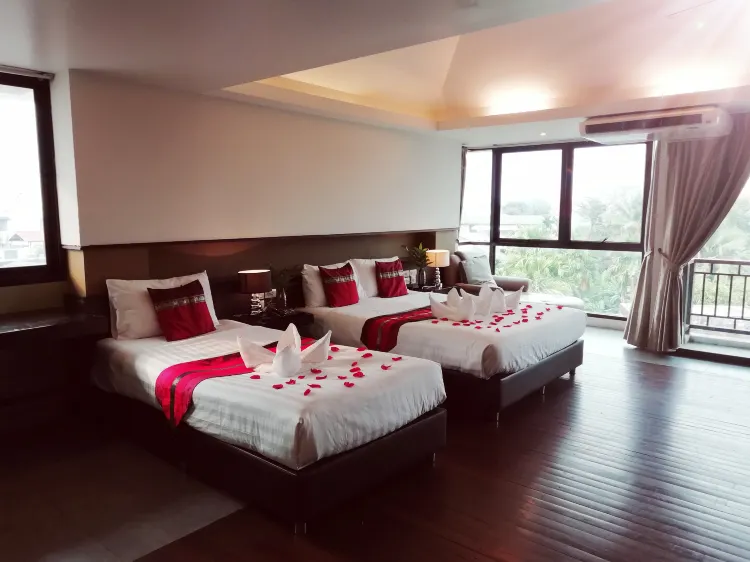 ห้องดีลักซ์สำหรับครอบครัวสามท่าน