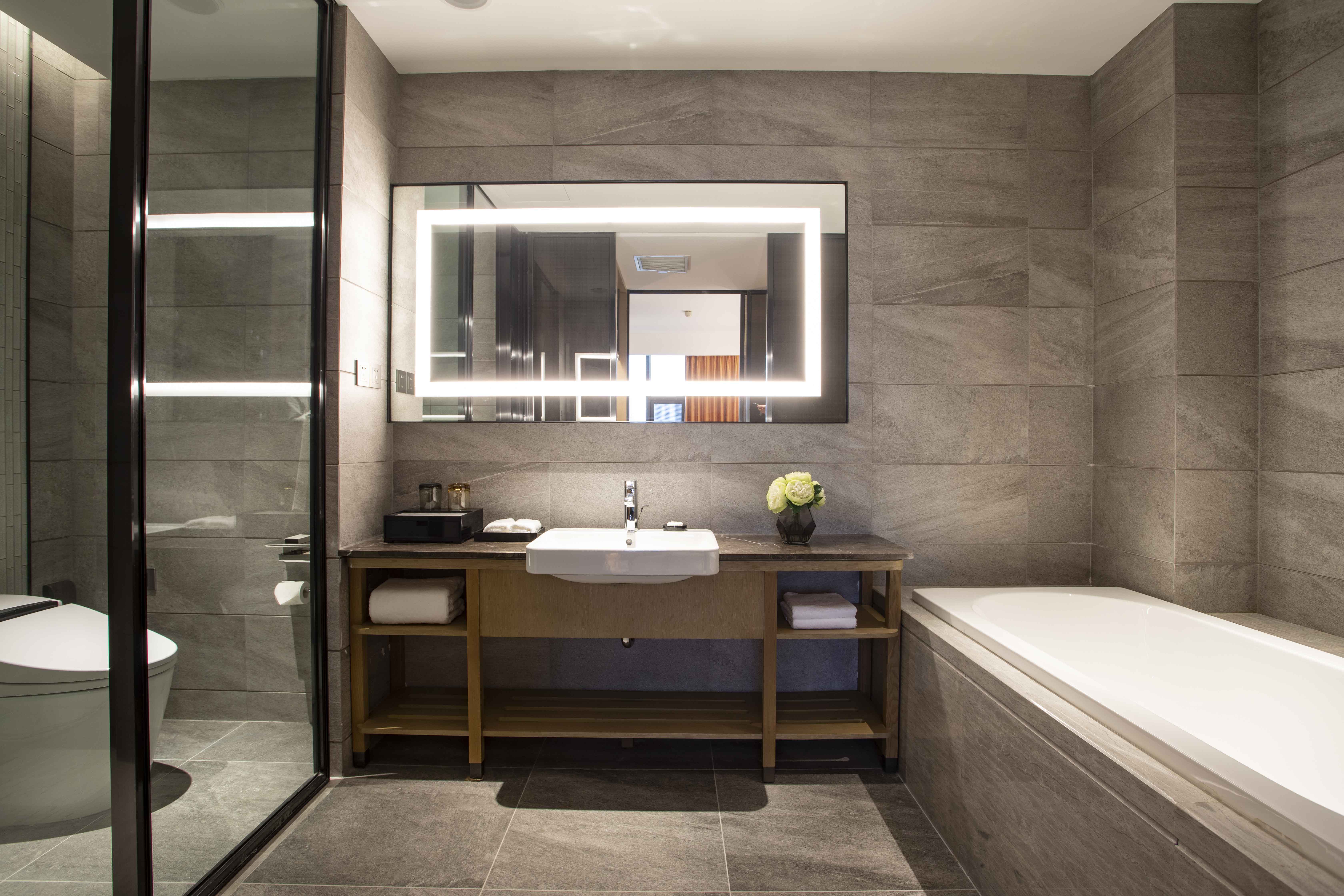 行政双床房（水系花园景观+80支贡缎床品+金可儿床垫）