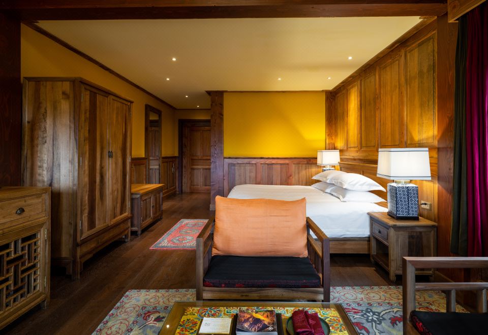 Songtsam Shangri-la LinkaDeluxe Double Room