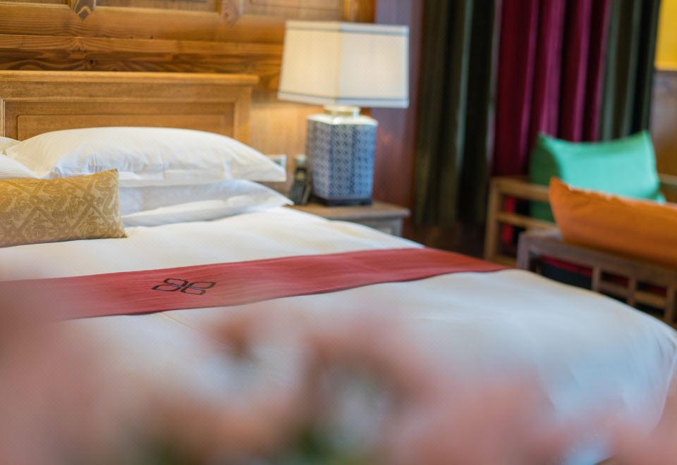 Songtsam Shangri-la LinkaDeluxe Double Room