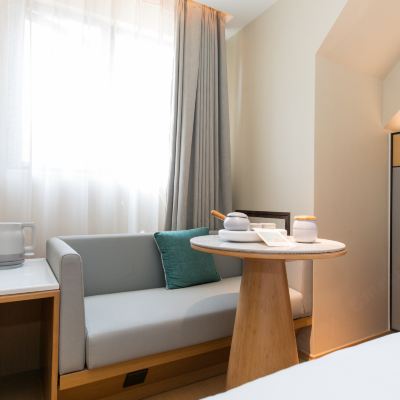 大床房 全季飯店（上海徐家匯店）優惠