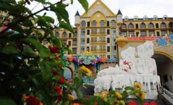 Snow and Ocean Park Family-friendly Hotel