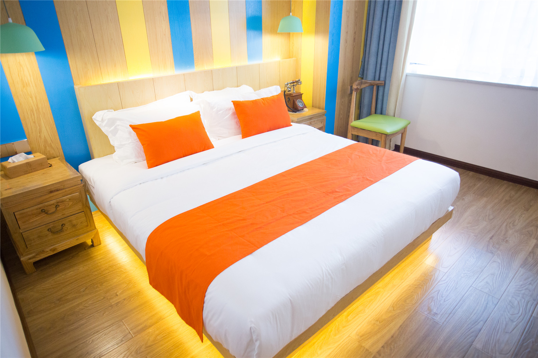 榴花安居大床房