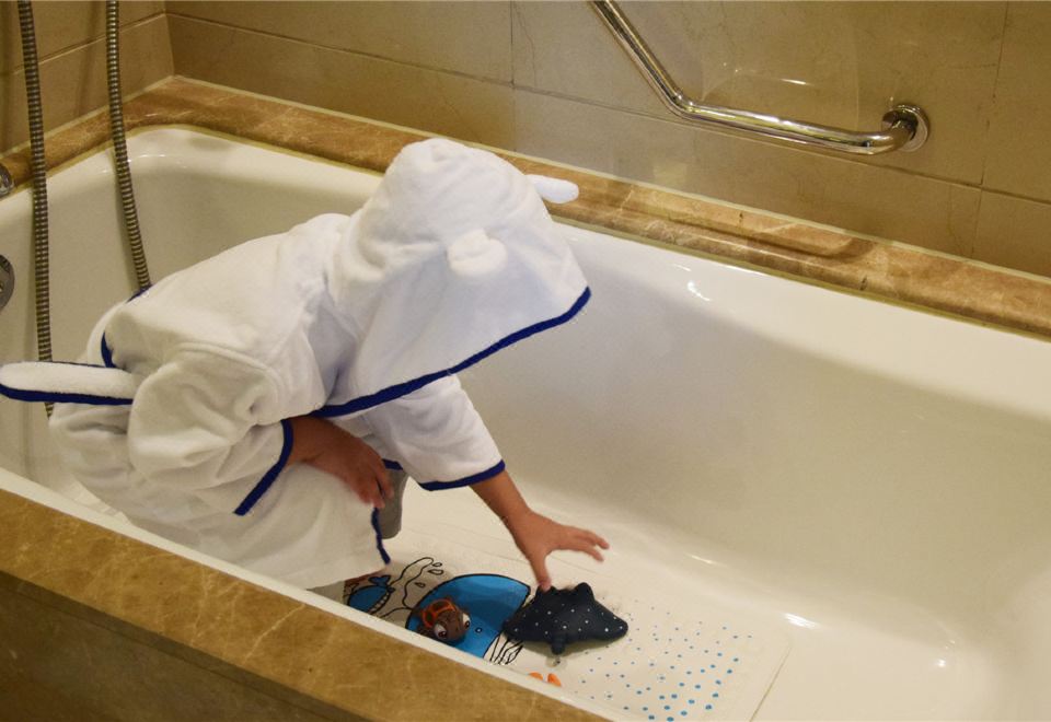 跑來跑去反斗城豪華親子房