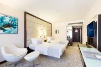 Regal Kowloon Hotel Hotele w: 
