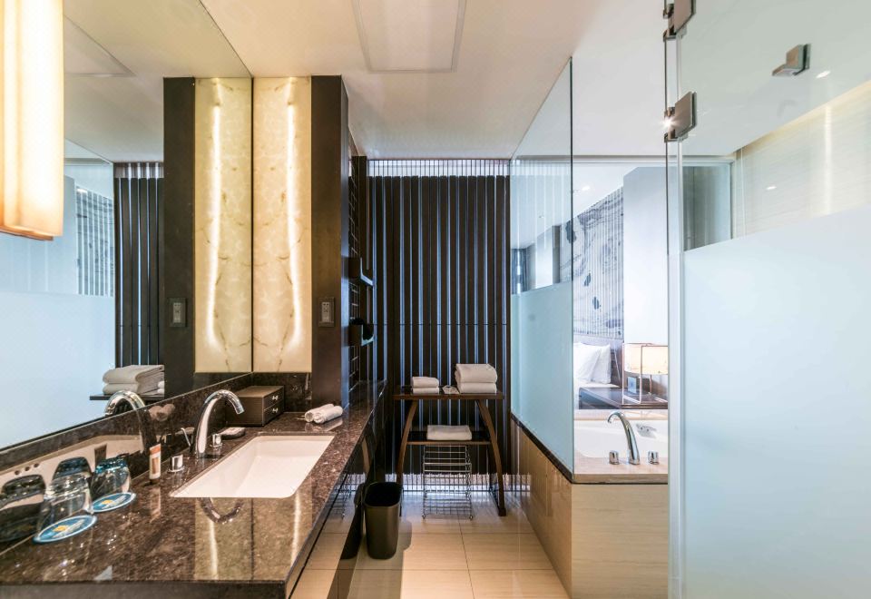 Citic Pacific Zhujiajiao Jin Jiang HotelDeluxe Lake View Twin Room