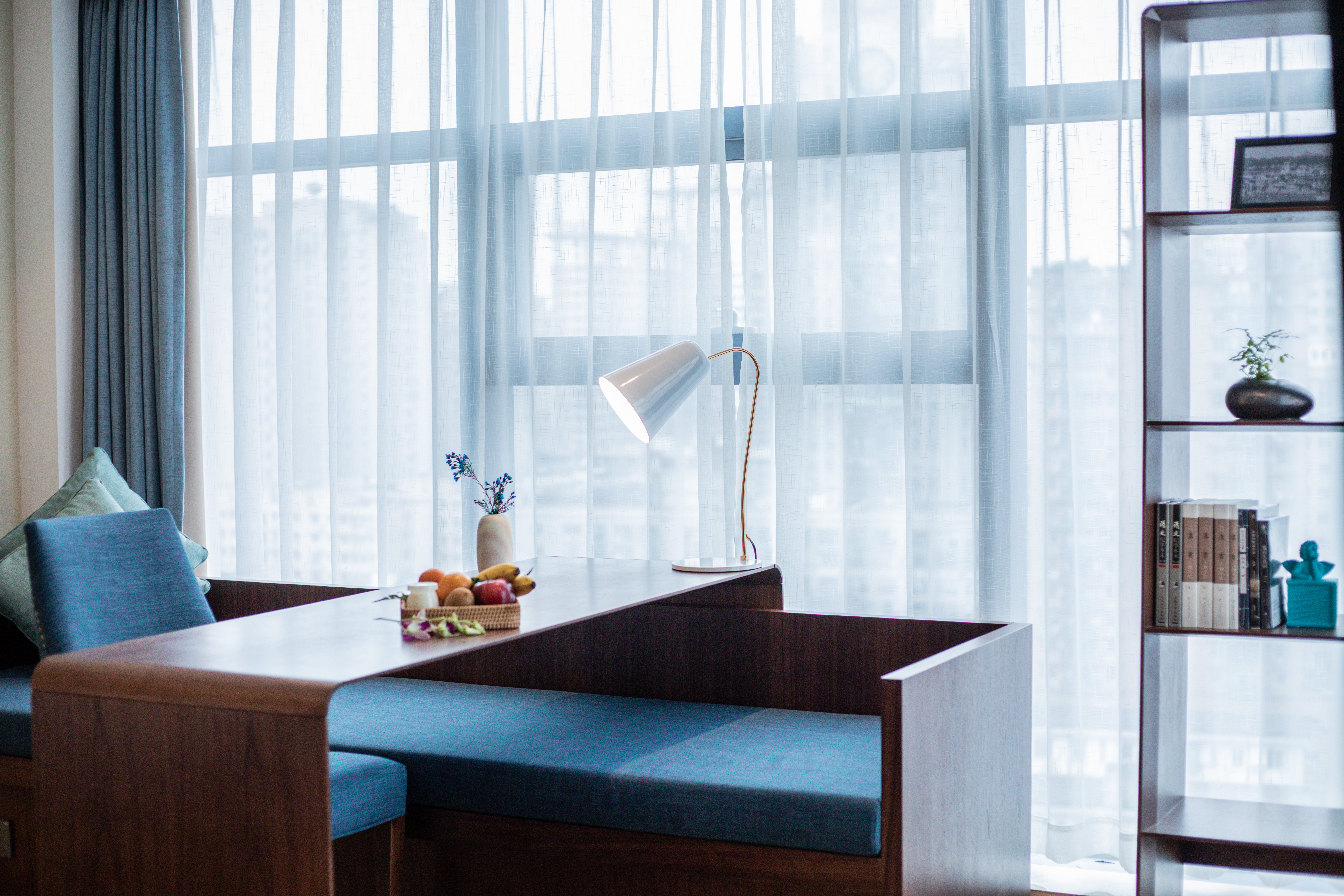 Pagoda Hotel Hangzhou West Lake Wulin行政大床房+十足空间感+移动式书桌+全景玻璃视野