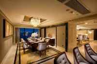 Hilton Wuhan Riverside Hotel a 