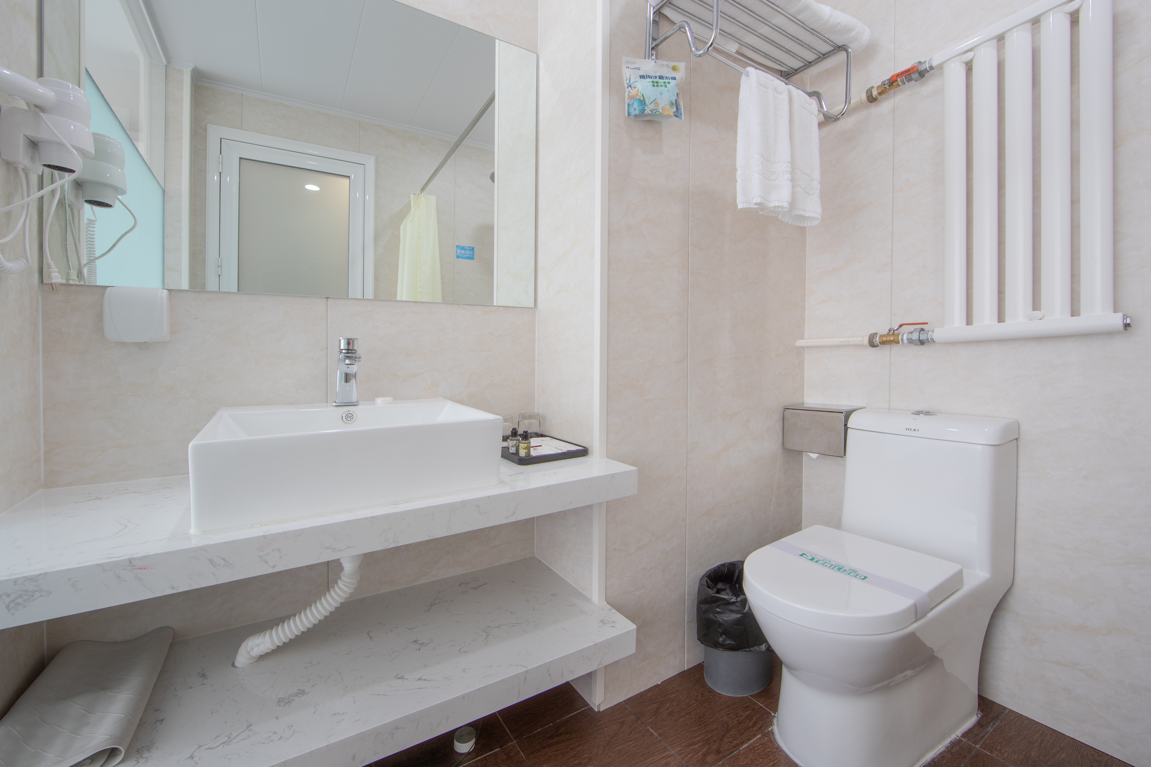 阳光雅致大床房「舒适好眠」