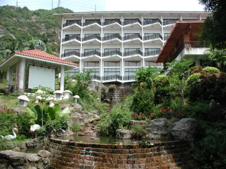 Evergreen Resort Hotel