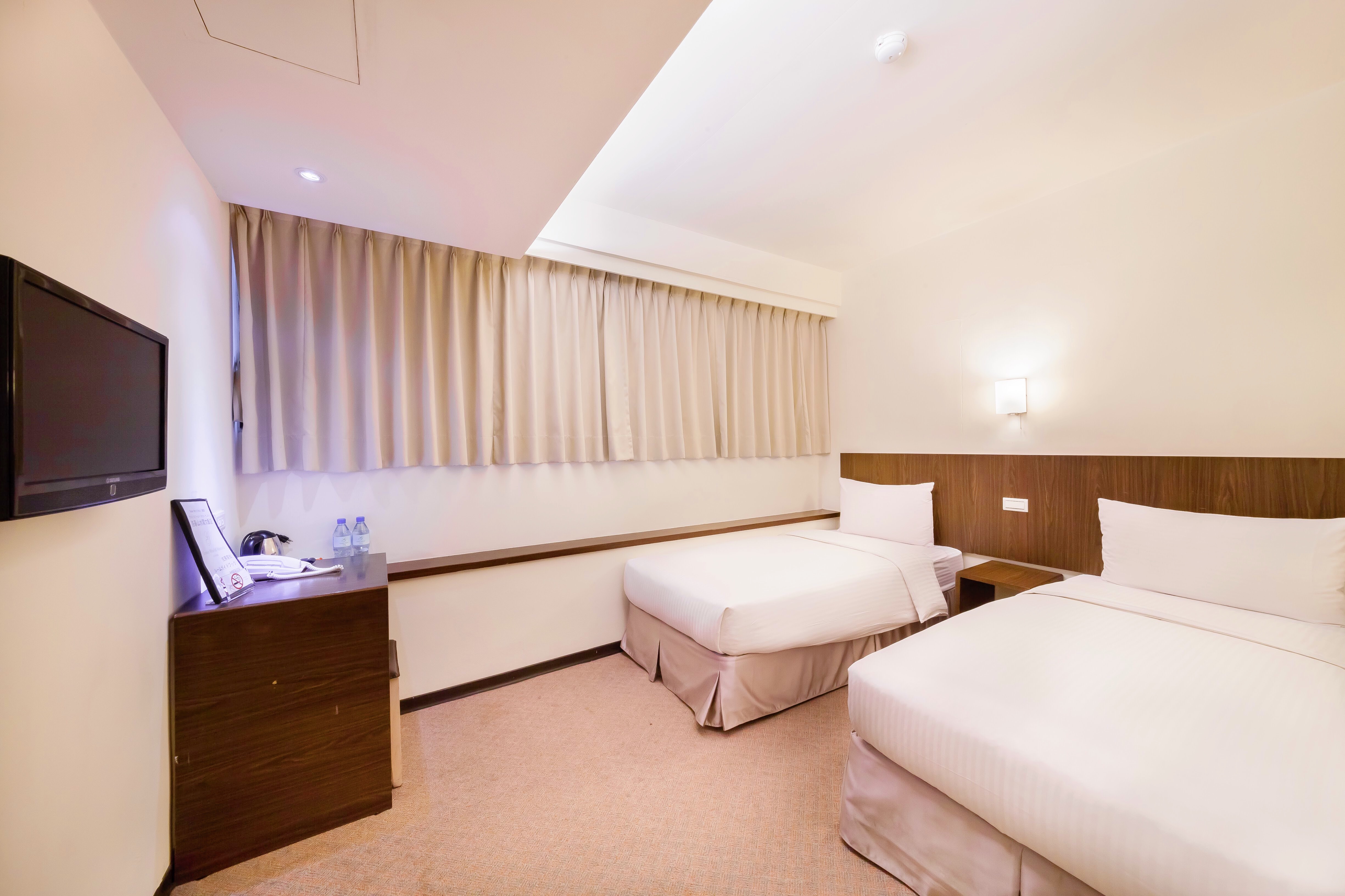 Green World Sansui(台北洛碁大饭店-山水阁) (Taipei) Book With