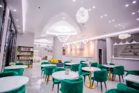 Micro · time boutique hotel (flagship store of guilin liangjiang airport) Hotels in 