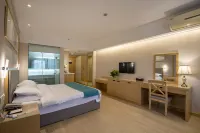 Nantai Crystal Hotel (Dayi High-Speed Railway Station)