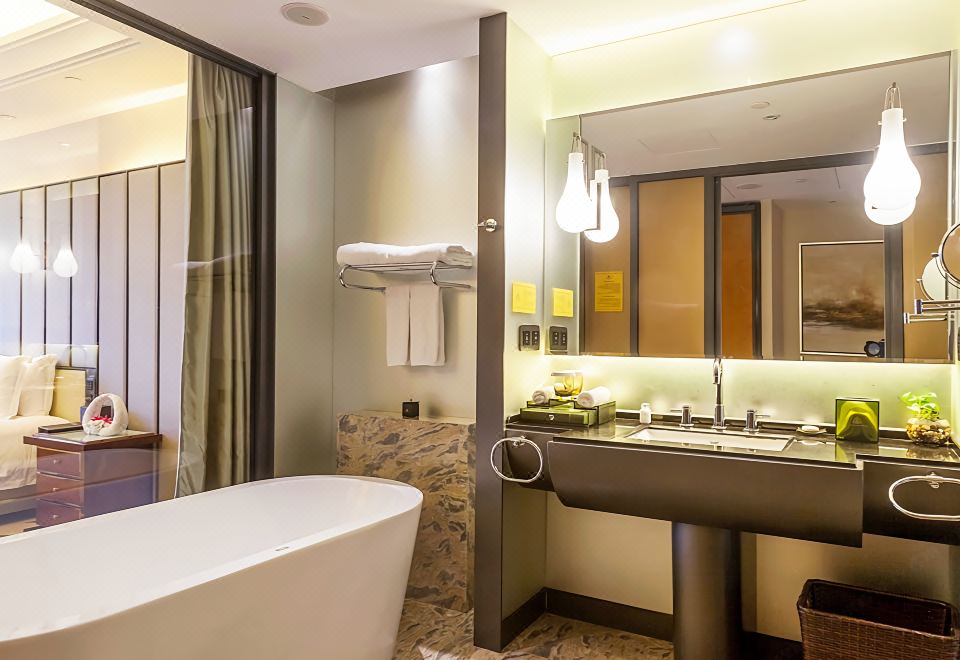 豪華海景大床房【溫泉+零壓床墊+浴缸】